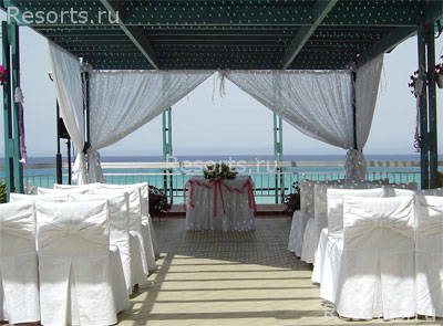 Sunrise Hotel 28